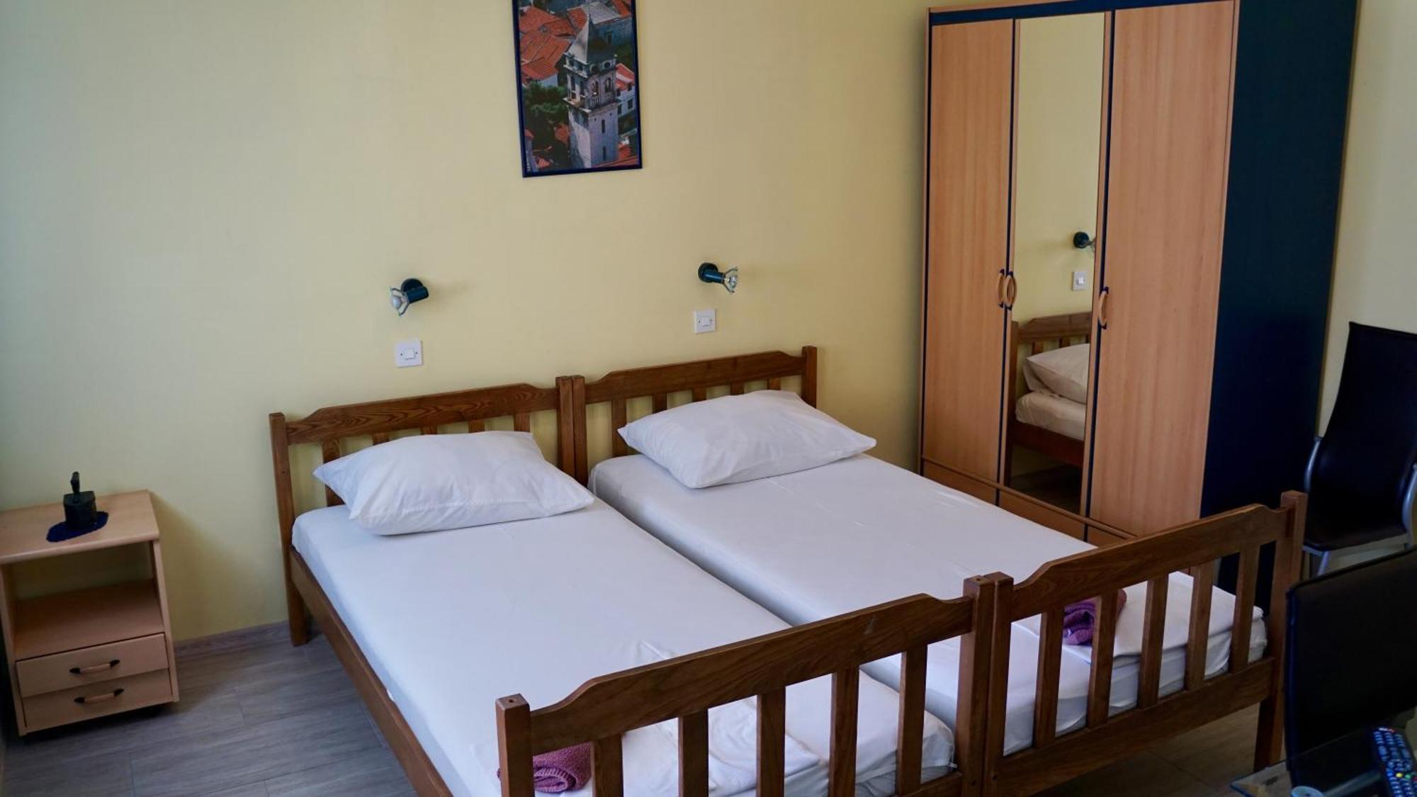 Apartments Niksa Kastelan 오미스 외부 사진