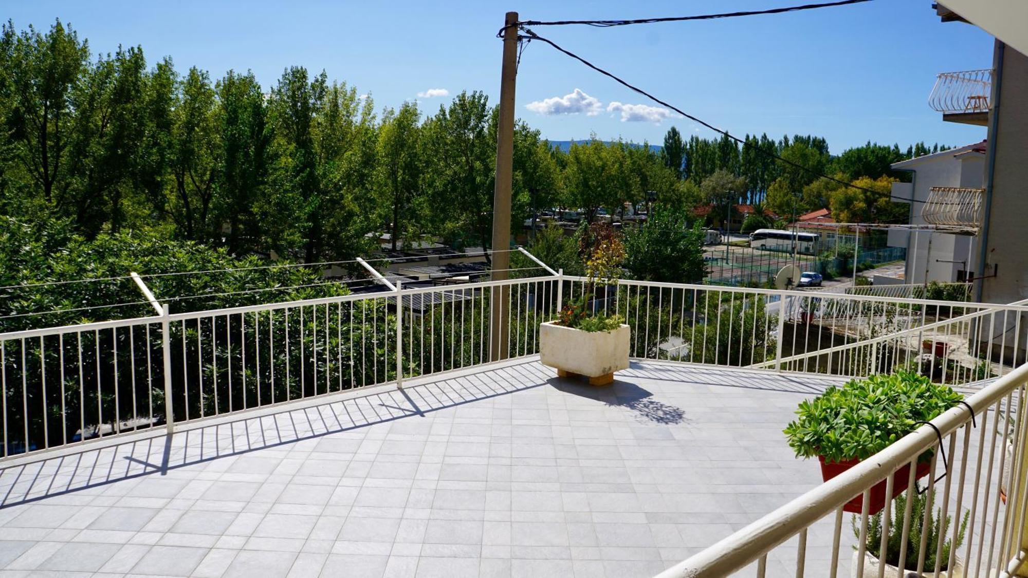 Apartments Niksa Kastelan 오미스 외부 사진